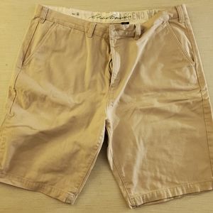 Eddie Bauer khaki shorts size 44